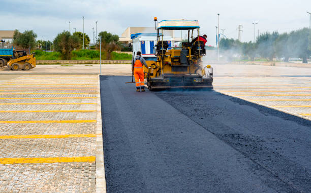 Best Driveway Paving Contractor  in Elburn, IL